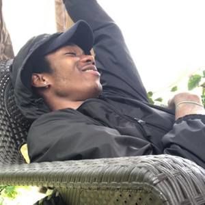 Meet your Posher, Julian